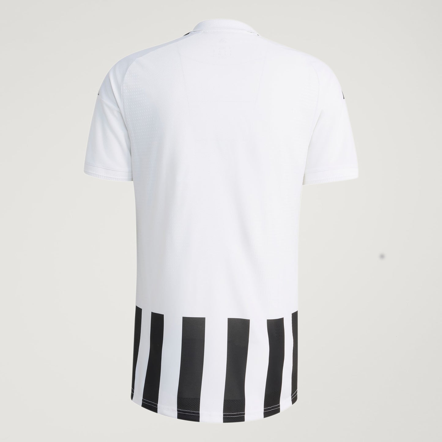 Juventus Local - 26/27